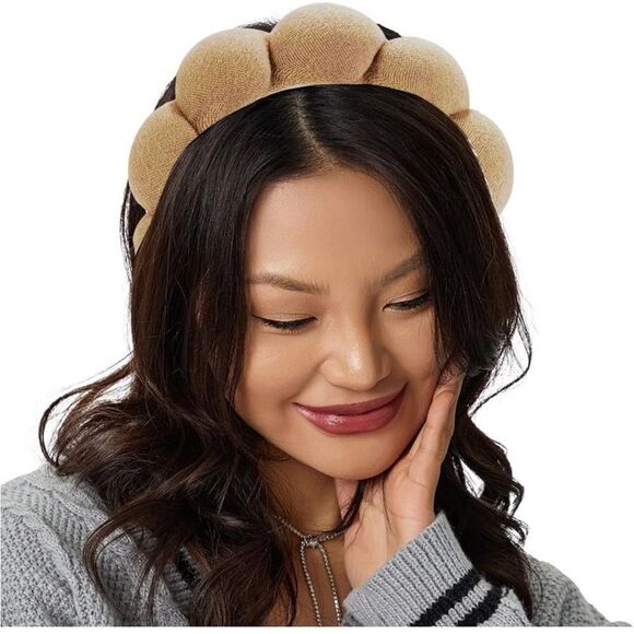 Skincare Bubble Headband - Picture 5 of 5